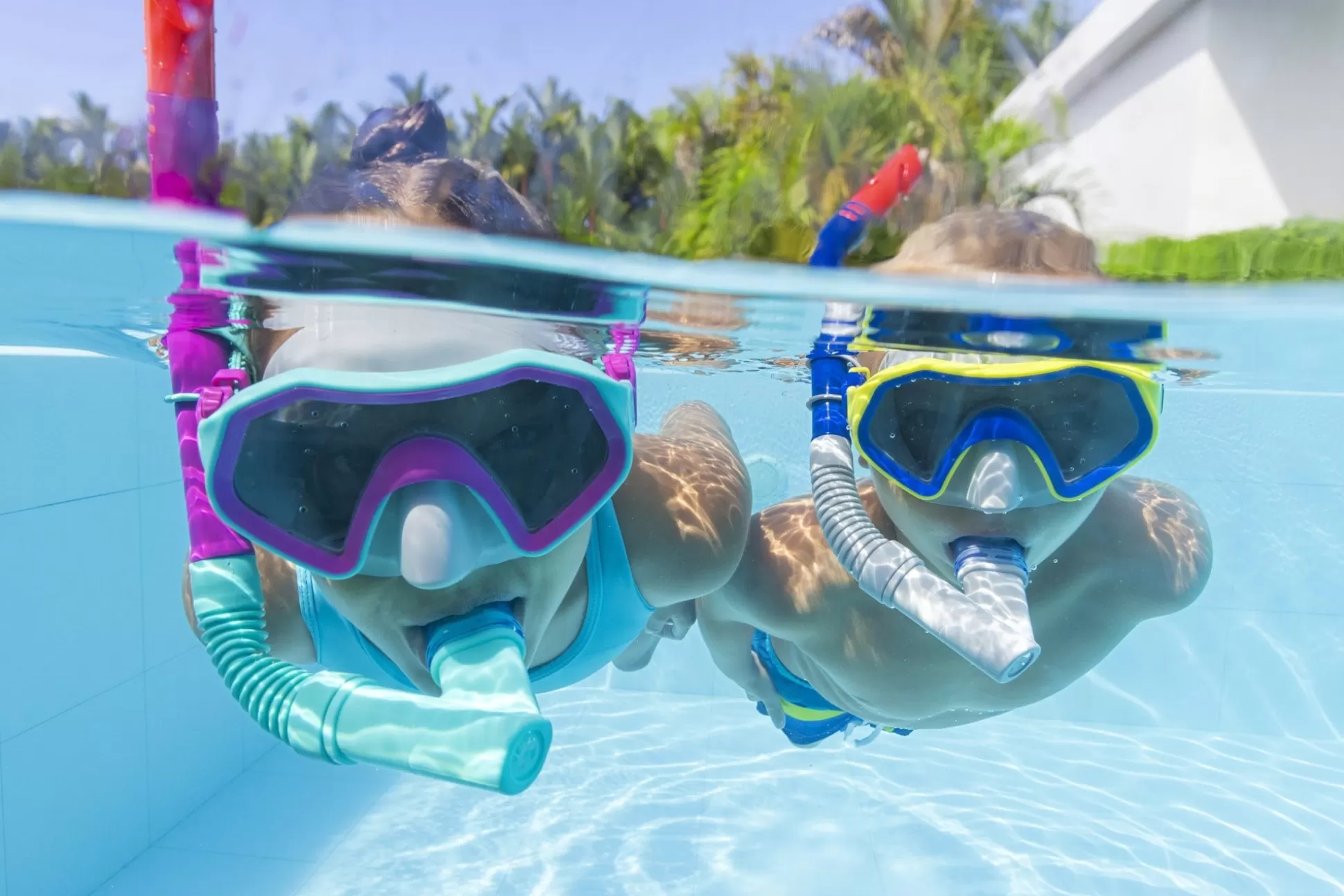 Bestway ® Crusader Youth Snorkel Set With Fins, Pink Ages 7+ Online
