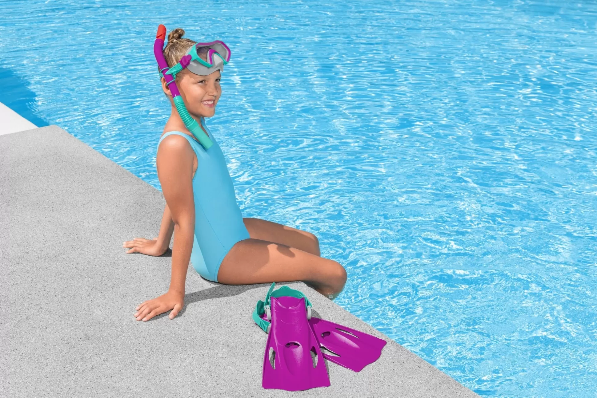 Bestway ® Crusader Youth Snorkel Set With Fins, Pink Ages 7+ Online
