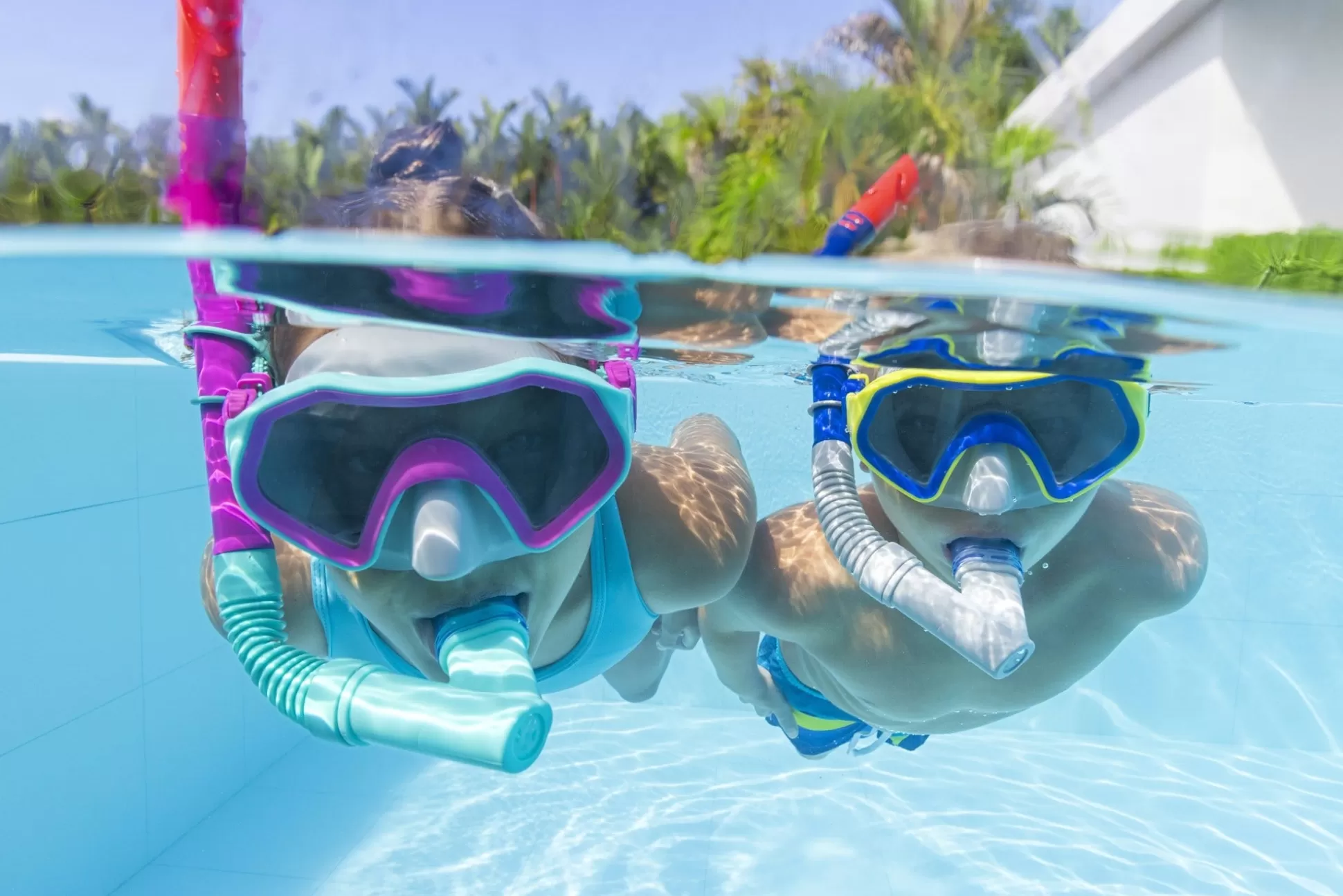 Bestway ® Crusader Youth Snorkel Set With Fins, Pink Ages 7+ Online