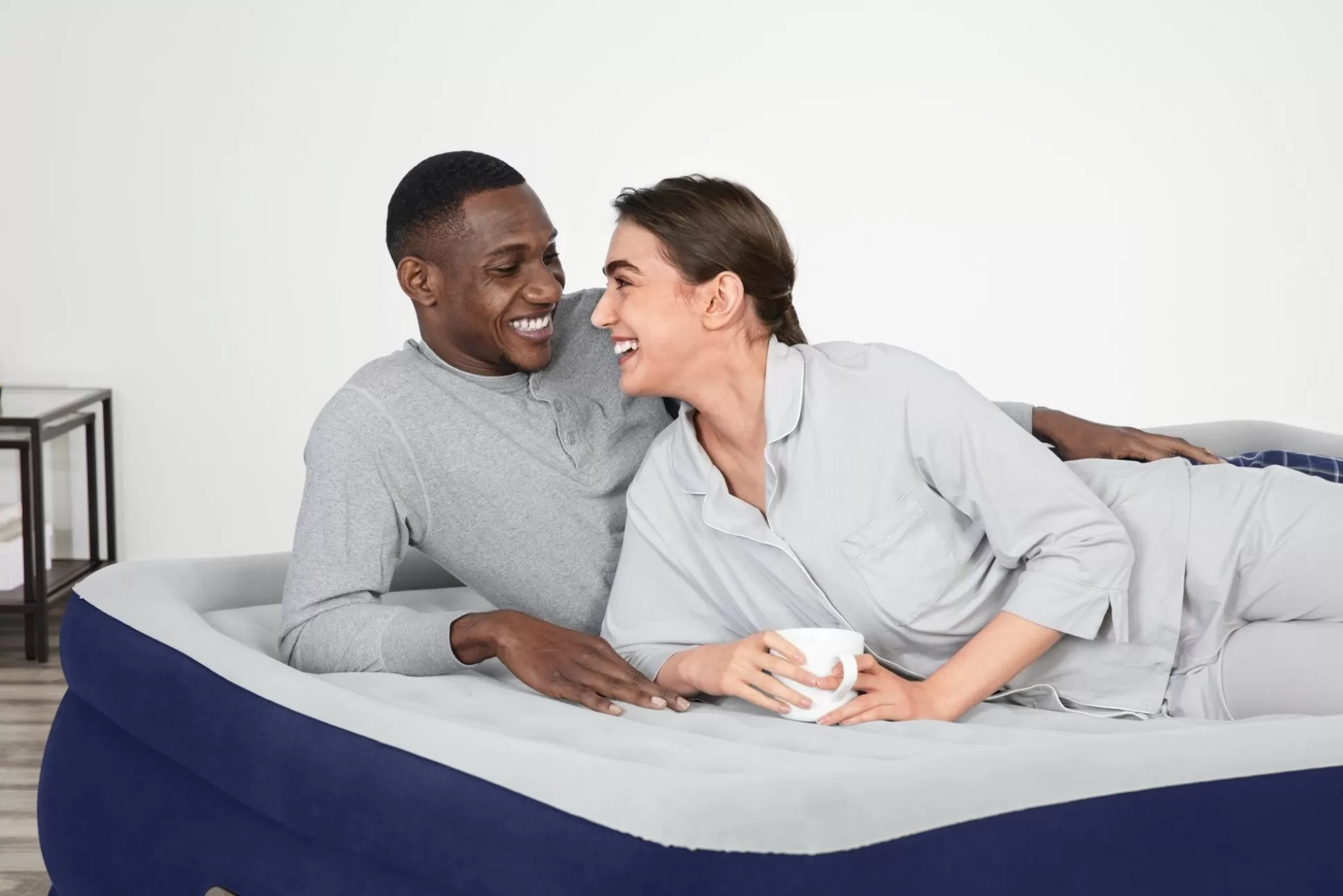 Bestway Tritech Air Mattress Queen 24 With Built-In Ac Pump Included And Antimicrobial Coating Sale