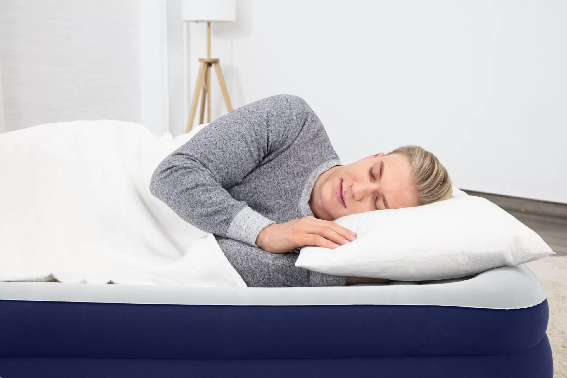 Bestway Tritech Air Mattress Twin 15 With Built-In Ac Pump Included And Antimicrobial Coating Sale