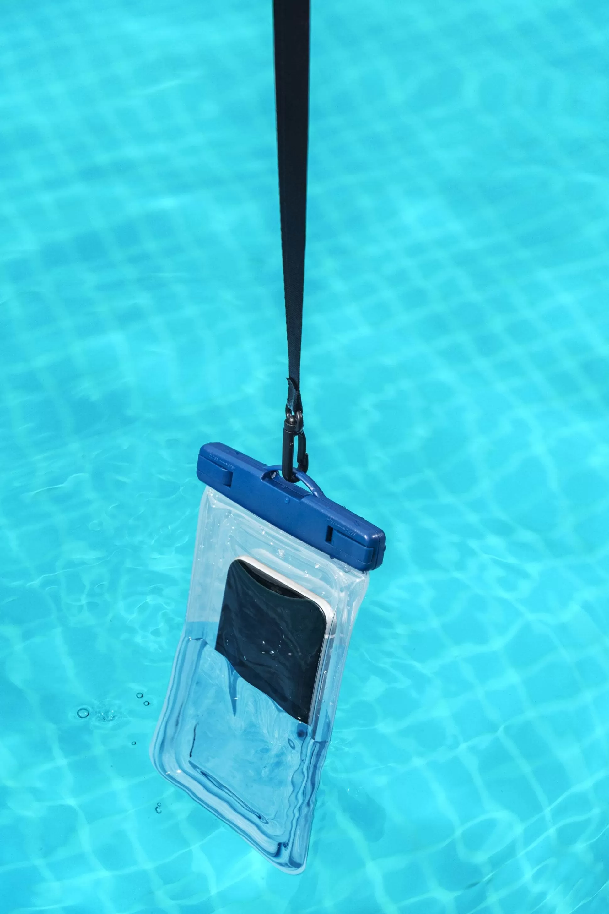 Bestway H2Ogo! Splash Guard Waterproof Smart Phone Case, Most Iphone/ Samsung/ Android Phones Up To 7" Long Sale