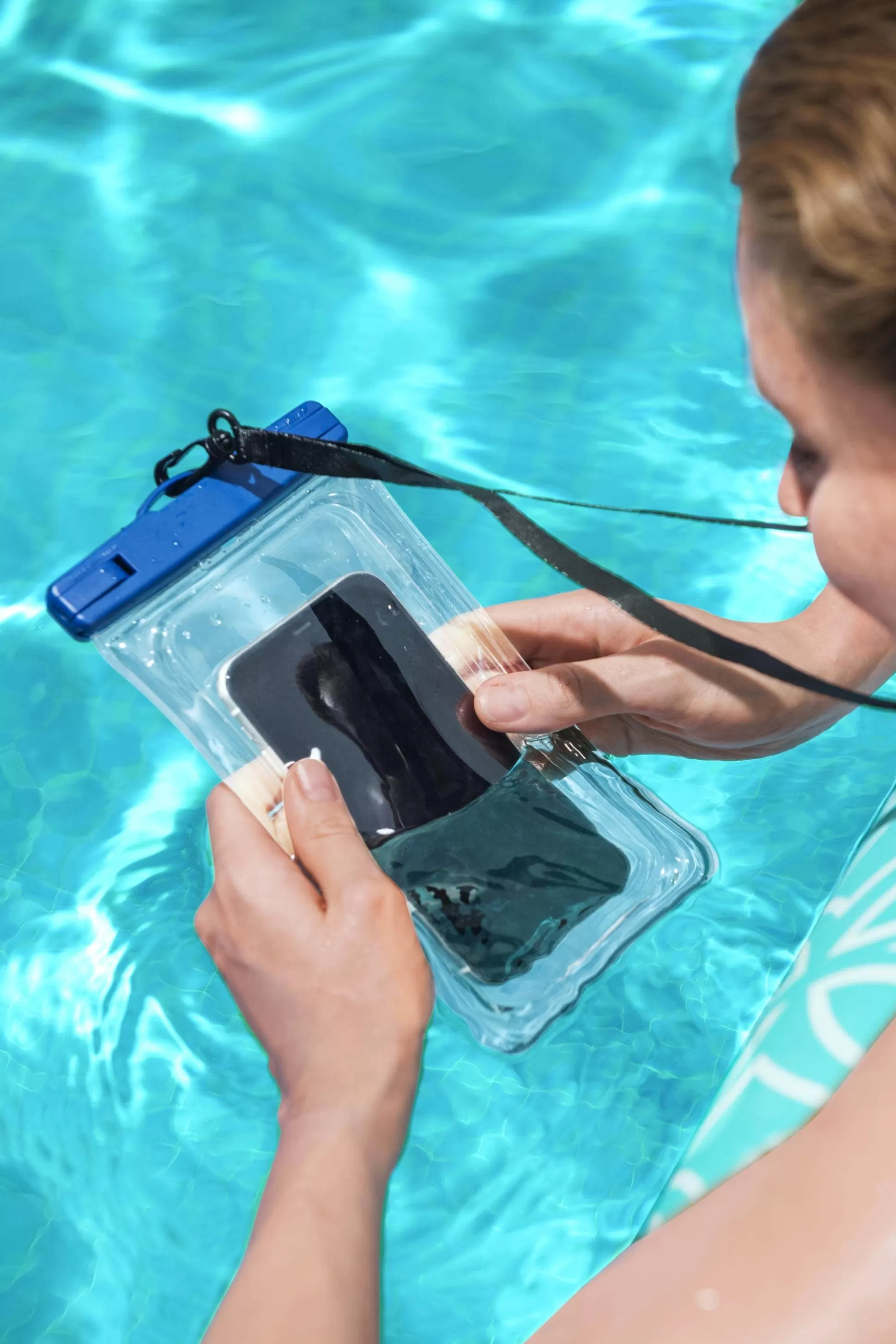 Bestway H2Ogo! Splash Guard Waterproof Smart Phone Case, Most Iphone/ Samsung/ Android Phones Up To 7" Long Sale